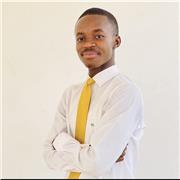 Professeur particulier donne cours de soutien scolaire au élèves du primaire